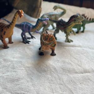 Lot of 6 1993 Kenner Jurassic Park Series small plastic dinosaurs